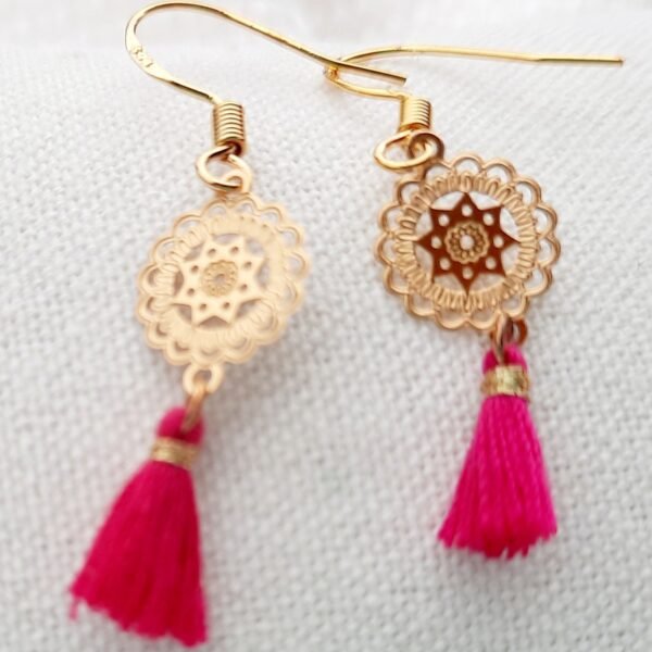 Tassel earrings in hot pink