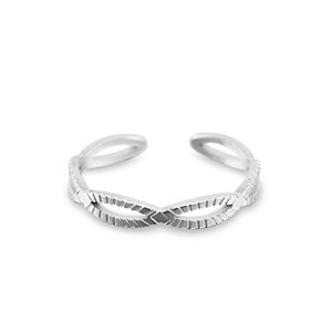 Silver celtic ring